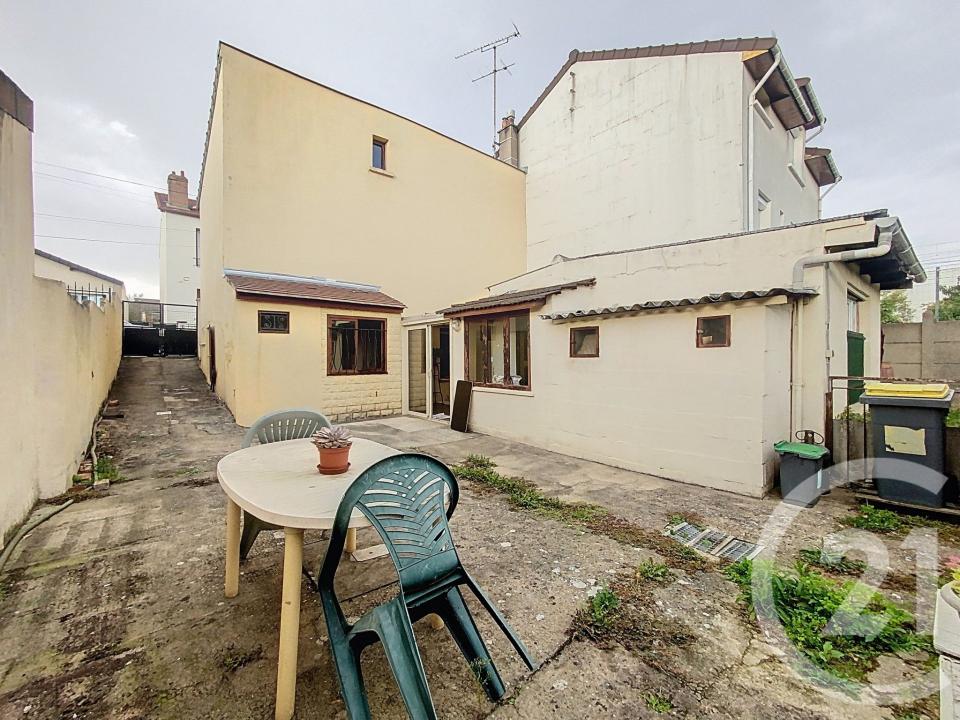 Vitry Sur Seine, Isla De Francia 94400, Francia