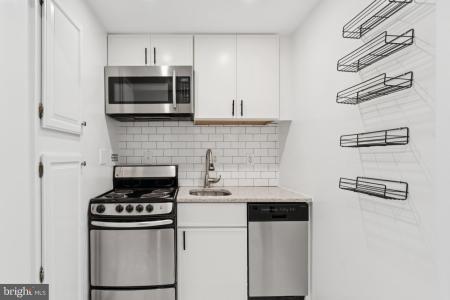 1718 Corcoran Street NW Unit# 23, Washington, Washington D.C. 20009, Estados Unidos