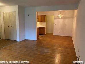 25301 5 Mile Road , 125, Redford Charter Township, Michigan 48239, Estados Unidos