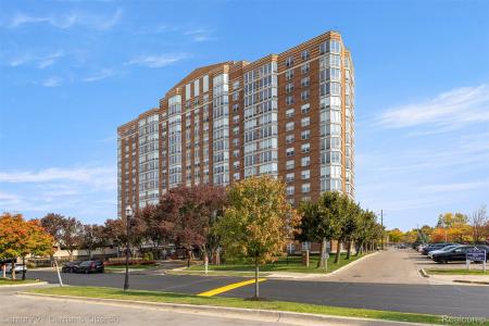 250 E Harbortown Drive , 708, Detroit, Michigan 48207, Estados Unidos