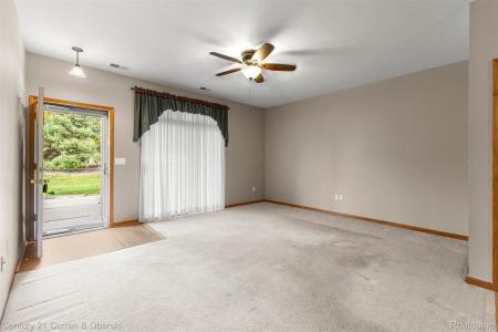 15705 Parkway Lane , 3, Southgate, Michigan 48195