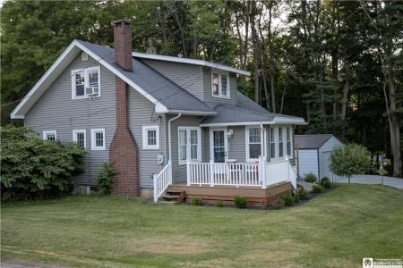 1 Edith Ave., Jamestown, New York 14701, USA