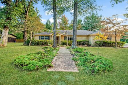 3345 W Kaufman, Paris, Texas 75460, USA