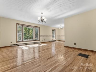 1015 Pisgah Highway, Candler, 北卡罗来纳州 28715, 美国