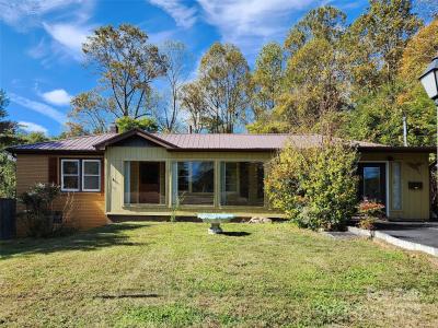 127 Longview Drive, Hendersonville, 北卡罗来纳州 28791, 美国