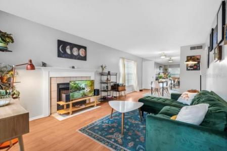 4004 Dream Oak Place , 102, Tampa, 플로리다 33613, 미국