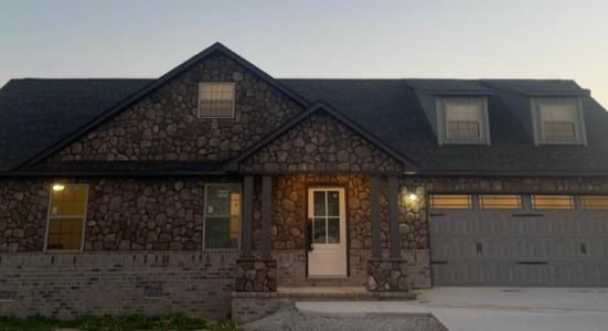 64 Queens Drive, East Bernstadt, Kentucky 40729