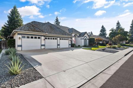 2637 E Laura Court, Visalia, カリフォルニア 93292, アメリカ合衆国