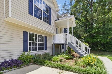 226 Lee Road 2093, Na Dolinę, Alabama 36854, USA