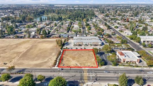 1901 Geer Road, Turlock, Kaliforniya 95382, Amerika Birleşik Devletleri