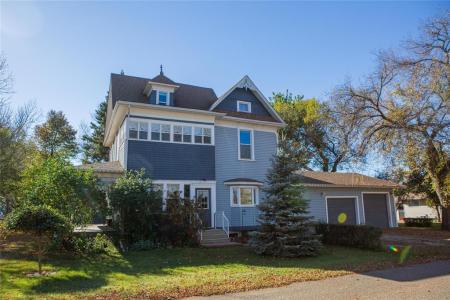 94 3RD STREET SOUTH, Souris, Manitoba R0K 2C0, Canada