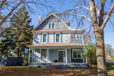 94 3RD STREET SOUTH, Souris, Manitoba R0K 2C0, Canada