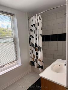 1529 QUEEN STREET E, Caledon, Ontario L7K 0E3, Canada