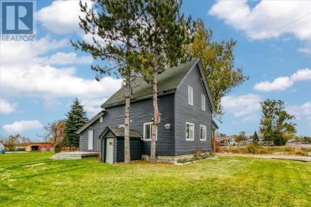 2906 MAIN STREET, Blezard Valley, אונטריו P0M 1E0, קנדה 