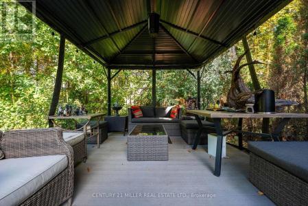 108 LIVNO COMMON, Oakville (br Bronte), Ontario L6L 1H1, Canadá