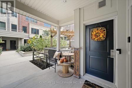 95 EASTWOOD PARK GARDENS, Toronto (long Branch), 온타리오주 M8W 0B9, 캐나다