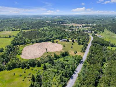 676 FOXTON ROAD, Belleville, Ontario K0K 2Y0, Canada