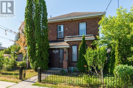 53 CROWN STREET, Quinte West (trenton Ward), Ontario K8V 1P1, Canada