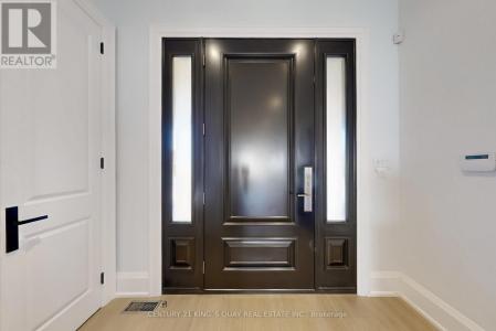 8 PARKWAY AVENUE, Markham (old Markham Village), Ontario L3P 2E8, Canadá