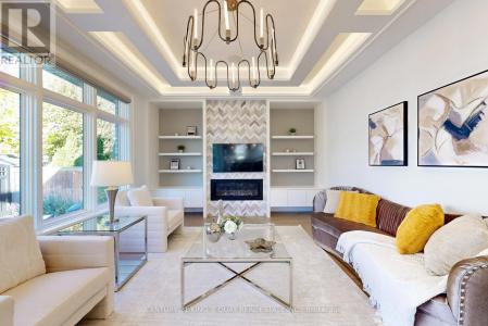 8 PARKWAY AVENUE, Markham (old Markham Village), Ontario L3P 2E8, Canadá