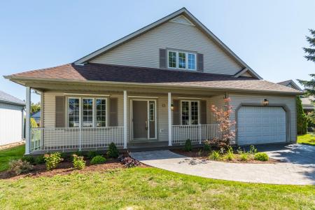 13 NESBITT DRIVE, Brighton, Ontario K0K 1H0, Canada