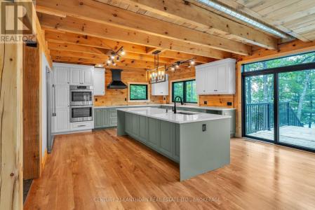 1120B WARRINGTON ROAD, Frontenac (frontenac Centre), 安大略省 K0H 2P0, 加拿大