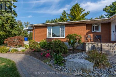 320 SMITH STREET, Brighton, Ontario K0K 1H0, Canadá