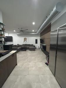 302 MONTREAL STREET, Kingston, Ontario K7K 3G8, Kanada