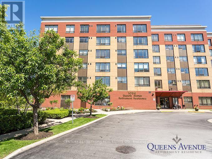1056 QUEENS AVENUE, Oakville (cp College Park), 安大略省 L6H 6R3, 加拿大