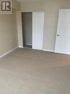 1056 QUEENS AVENUE, Oakville (cp College Park), 安大略省 L6H 6R3, 加拿大