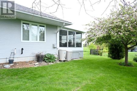 18 CRETNEY DRIVE SOUTH, Prince Edward County (wellington Ward), Ontario K0K 3L0, CANADÁ