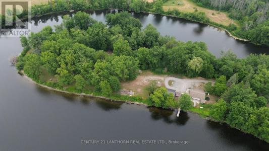 133 CARLETON COVE, Belleville (thurlow Ward), Ontario K0K 2B0, Canada