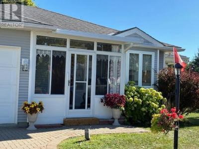 10 REYNOLDS PLACE WEST, Prince Edward County (wellington Ward), Ontario K0K 3L0, Canada