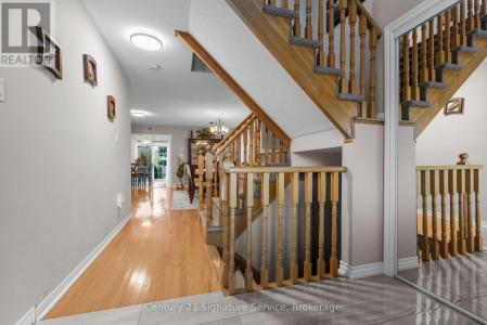 62 PENBRIDGE CIRCLE, Brampton (fletcher's Meadow), Ontario L7A 2P9, Kanada