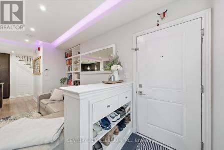 95 EASTWOOD PARK GARDENS, Toronto (long Branch), Ontario M8W 0B9, Canada