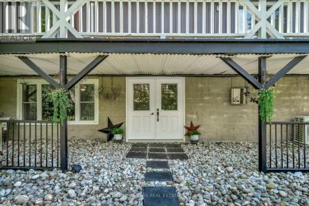 11807 LOYALIST PARKWAY, Prince Edward County (hallowell Ward), Ontario K0K 2T0, Canada