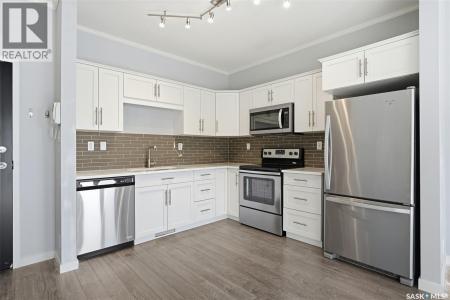114 720 BALTZAN BOULEVARD, Saskatoon, Saskatchewan S7W 0W6, Canada