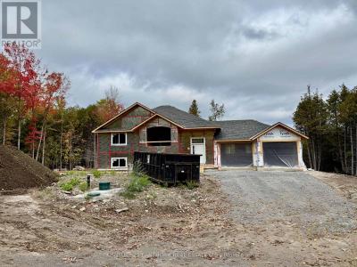 1039 CROOKSTON ROAD, Centre Hastings, Ontario K0K 2K0, Kanada