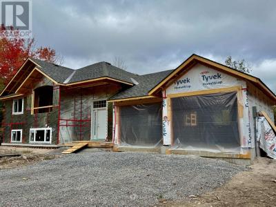 1039 CROOKSTON ROAD, Centre Hastings, Ontario K0K 2K0, Kanada