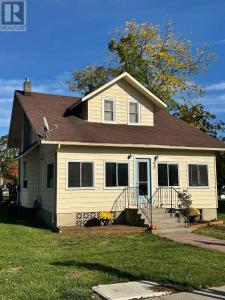 49 CONSECON STREET EAST, Prince Edward County (wellington Ward), Ontario K0K 3L0, Canada