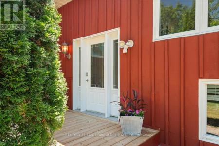 1207 SHANNON ROAD, Prince Edward County (hallowell Ward), Ontario K0K 2T0, Canada