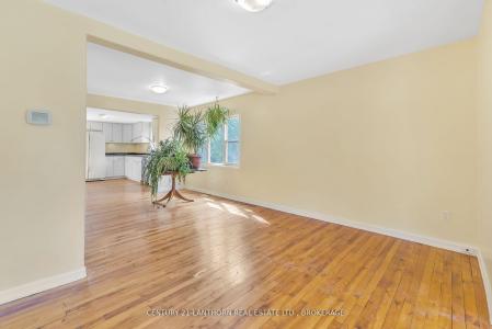 77 PORTSMOUTH AVENUE, Kingston, Ontario K7M 1V4, Kanada