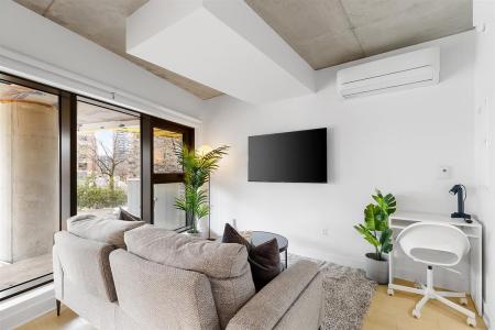 100 Rue Murray, Montréal (Le Sud-Ouest), Quebec H3C 1A2, Canada