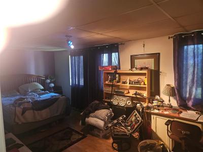 104  38e Avenue, Sainte-Marthe-sur-le-Lac, Quebec J0N 1P0, Canada