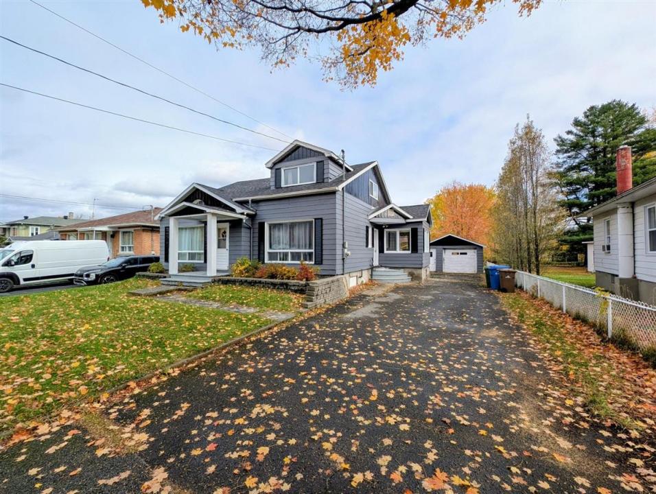 119  Rue du Pont, Bedford - Ville, 魁北克省 J0J 1A0, 加拿大