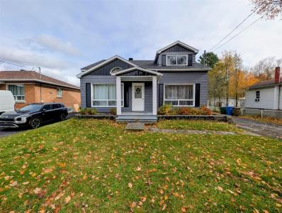 119  Rue du Pont, Bedford - Ville, 魁北克省 J0J 1A0, 加拿大