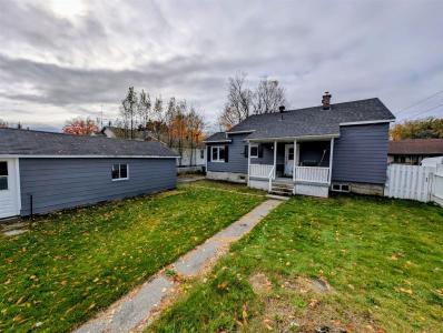 119  Rue du Pont, Bedford - Ville, 魁北克省 J0J 1A0, 加拿大