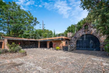 Av. B 656,, Zapopan, 哈利斯科 45150, 墨西哥