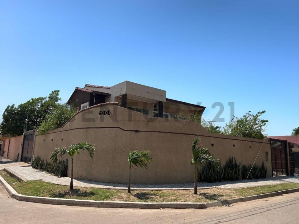 Avenido Silvio Marincovik Barrio Rico , Este, Santa Cruz 00001, Bolívia