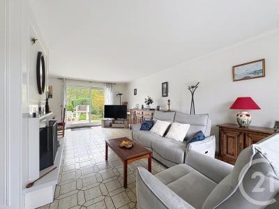 Combs La Ville, Isla De Francia 77380, Francia